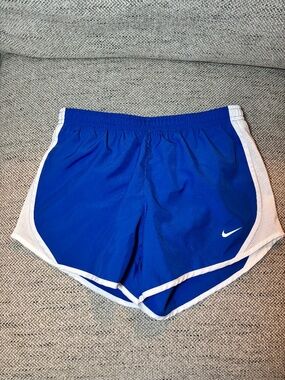 Nike Youth Medium Lined Royal Blue Shorts